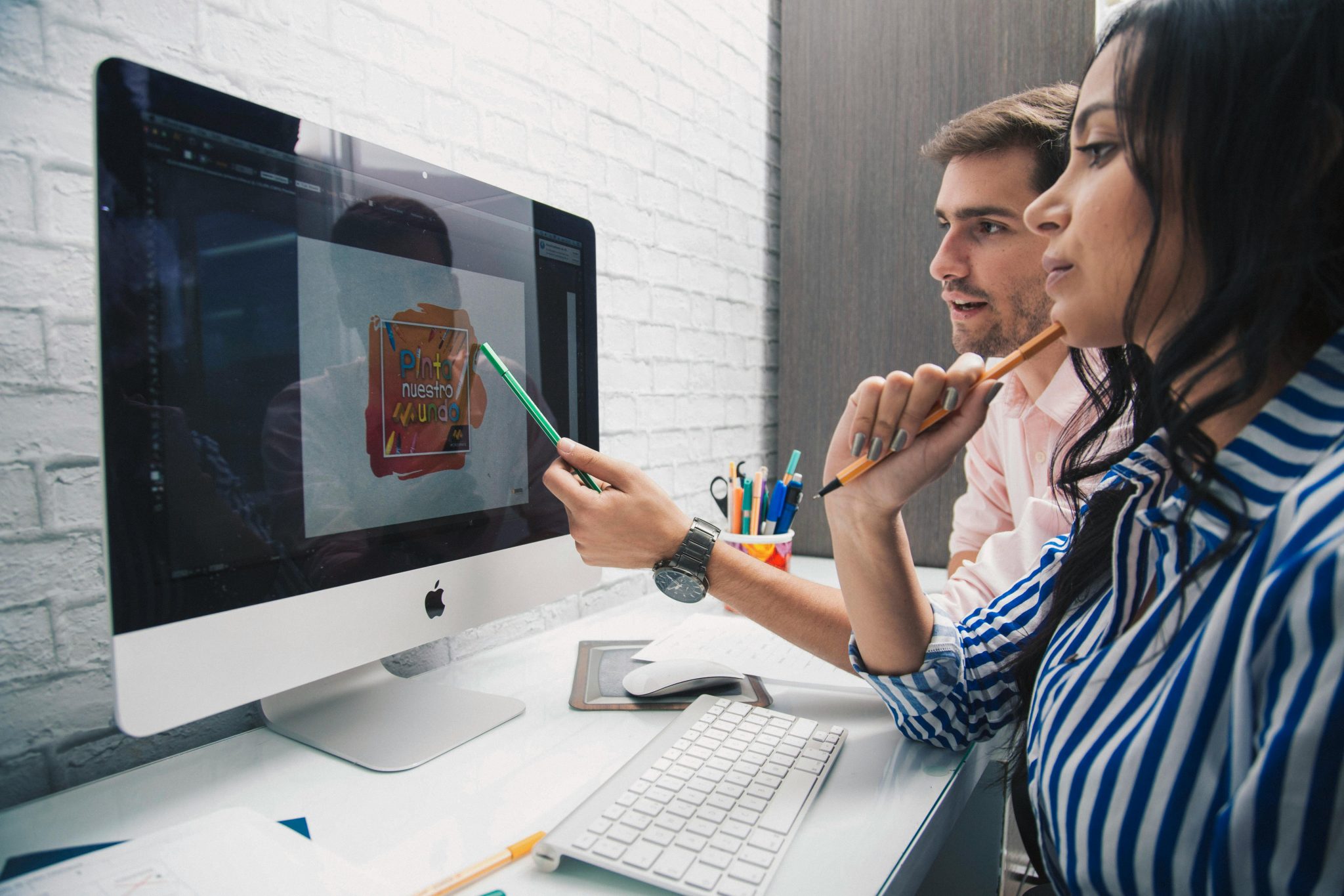 Graphics-Designing-2048x1365